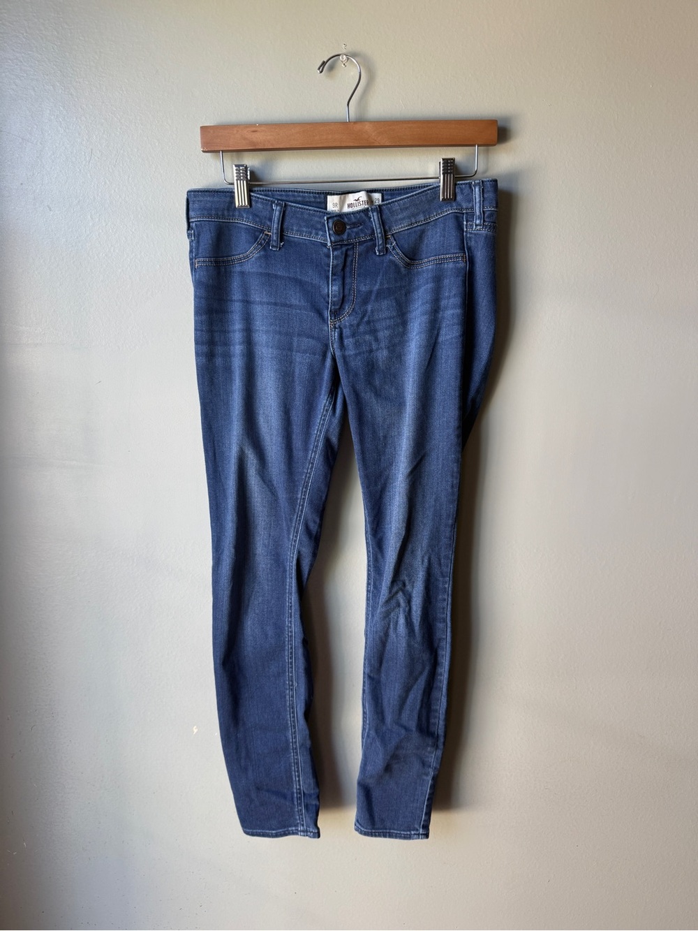 Hollister Women’s Jeans Size 9R W29 L29 Medium Wash